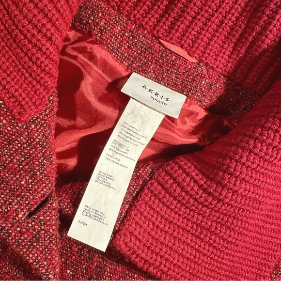 Akris Punto RARE Red Wool & Mohair-Blend Button-Up Coat with Cashmere Knit Trim - Picture 5 of 16